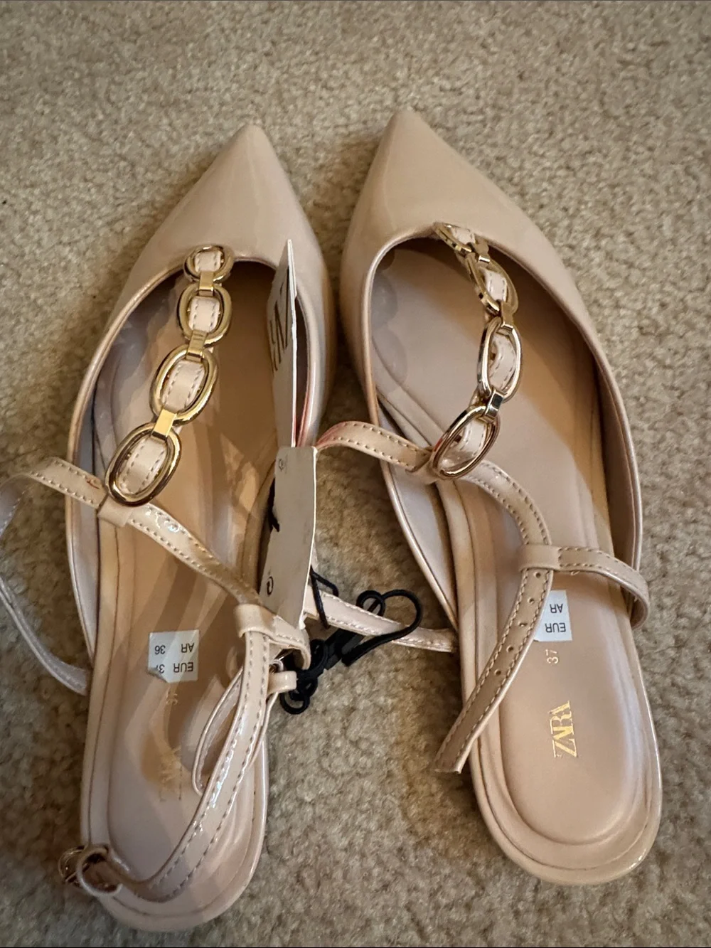ZARA - Nude Patent Pointed Slingback Flats with Gold Chain Accents - Size 7